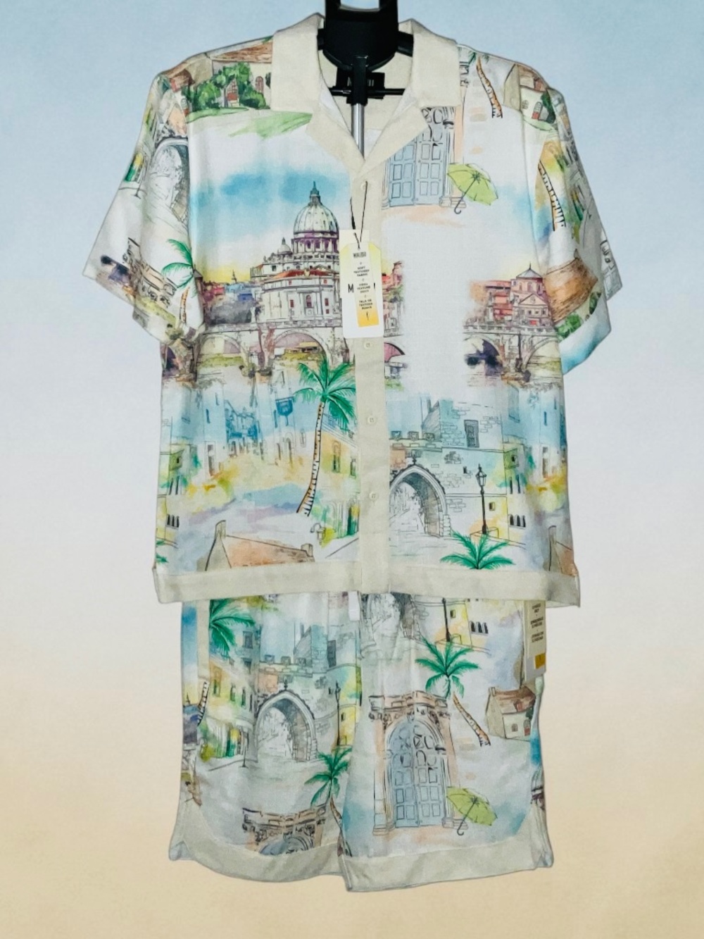 MALIBU Men’s 2 piece outfit set. NWT. Medium